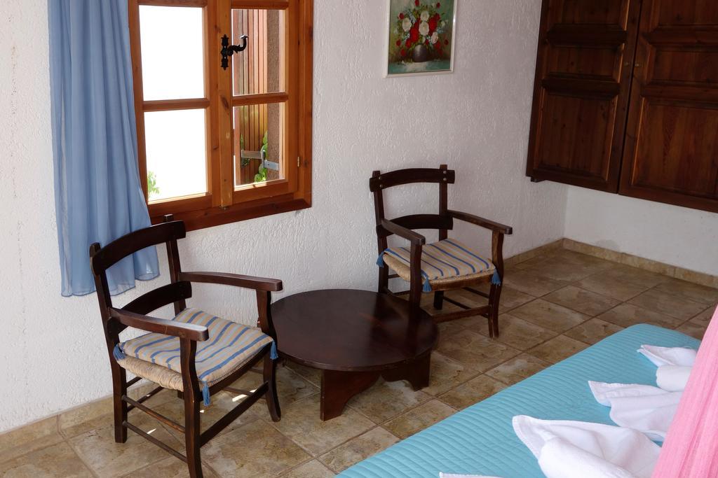 Cretan Village Hotel Amoudara  Exteriör bild